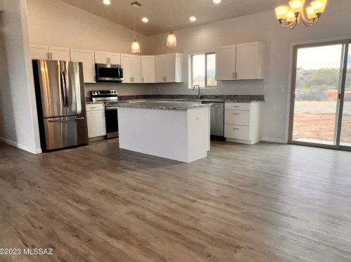 36696 Calle Diamante, Tucson AZ  85739-1323 exterior