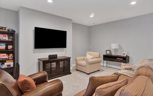 292 Fremont Ave, Elmhurst IL 60126-2200 exterior