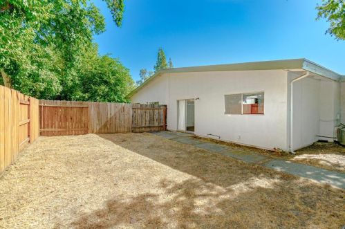 2105 Del Rey Ct, Davis CA 95616-0707 exterior