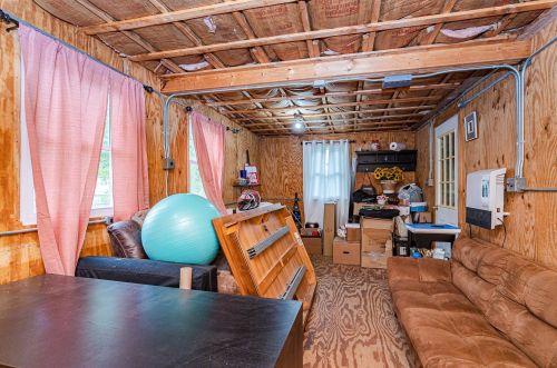 21 Redington Rd, Concord NH  03301-2439 exterior