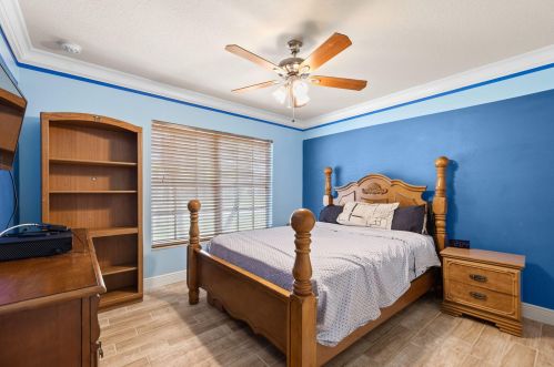 1802 Hickock Ter, Fort Pierce FL 34953-1111 exterior