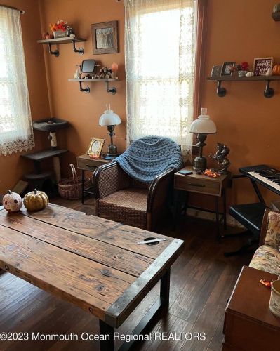 603 Veterans Hwy, Jackson Twp NJ  08527-3730 exterior