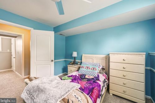 705 Mayo Rd, Glen Burnie MD 21061-4660 exterior