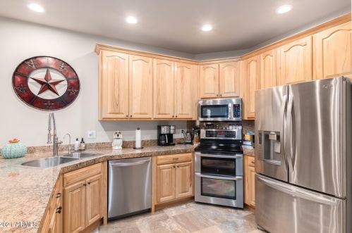 37405 16 St, Phoenix AZ 85086-6479 exterior