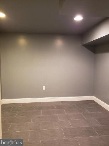 2050 Cambria St, Philadelphia PA 19134-4029 exterior