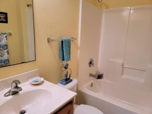 3310 Park Dr, Fort Pierce FL 34982-8424 exterior