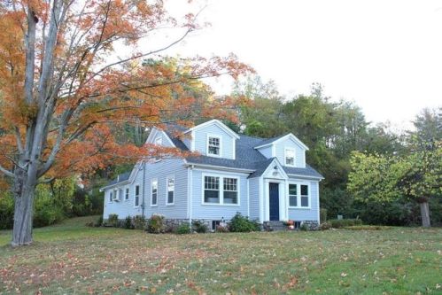 337 Essex Ave, Gloucester MA  01930-2301 exterior