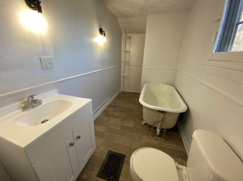 1310 Alamo Ave, Kalamazoo MI 49006-2215 exterior