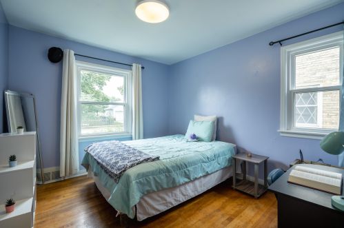 214 80th St, Milwaukee WI  53214-1419 exterior