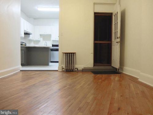 405 Fairmount Ave, Philadelphia PA 19123-2809 exterior