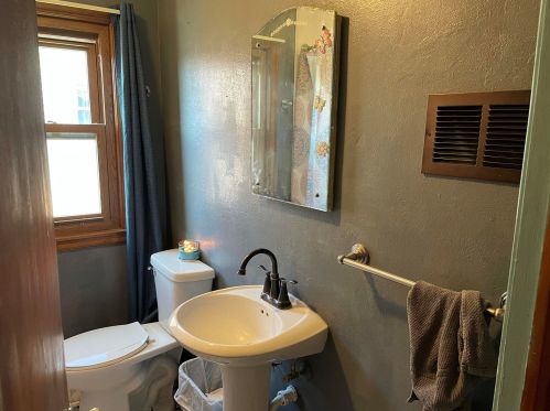 3065 41, Milwaukee WI 53209-5820 exterior