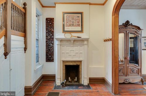 2302 Locust St, Philadelphia PA 19139-4517 exterior