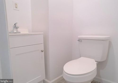 2830 Bailey St, Philadelphia PA 19121-2606 exterior