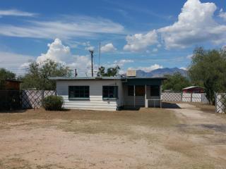 4851 4th St, Tucson, AZ 85711-2105