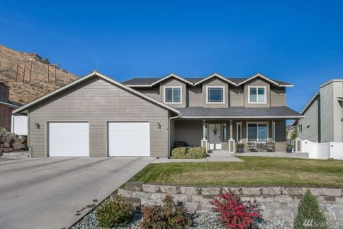 2076 Methow St, Wenatchee WA  98801-9423 exterior