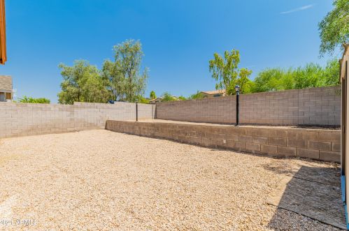 22409 31 Dr, Phoenix AZ 85041-4303 exterior