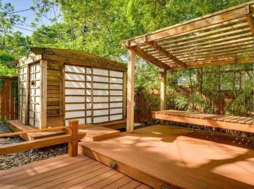 1510 Edgewood Ave, Austin TX 78722-1935 exterior