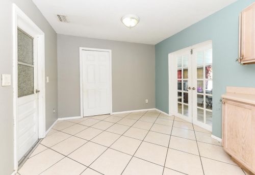 189 Ivanhoe Ct, Fort Pierce FL 34983-2052 exterior