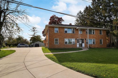 3871 68th St, Milwaukee, WI 53216-2009