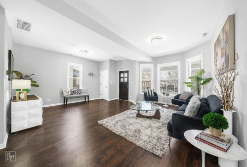 3142 Christiana Ave, Chicago, IL 60618-6819