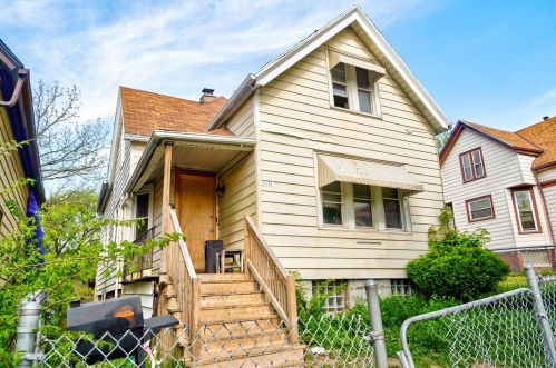 3333 9th St, Milwaukee WI  53215-5109 exterior