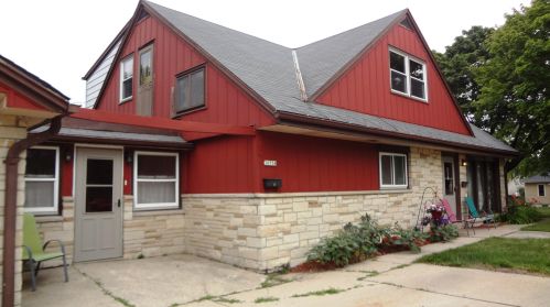 3675 88th St, Milwaukee, WI 53228-1531