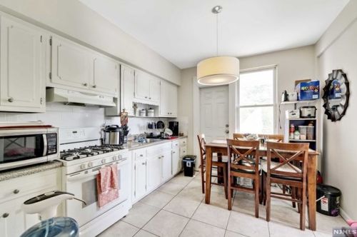 361 Jersey Ave, Fairview NJ 07022-1204 exterior