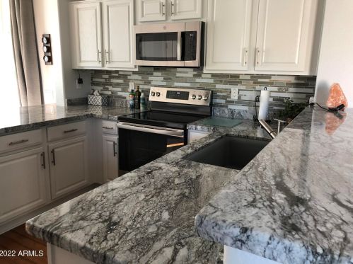 941 Cherry Hills Dr, Chandler, AZ 85249-6916