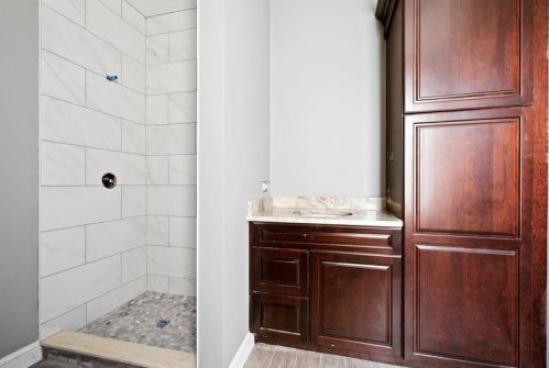 2 Cushing St, Providence RI 02906-2228 exterior