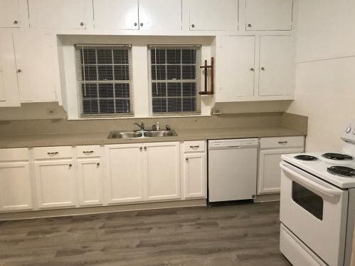 2800 Old Houston Rd, Huntsville TX 77340-7123 exterior