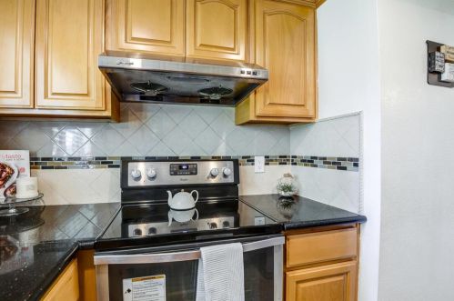 1177 Abbott Ave, Milpitas CA 95035-2921 exterior