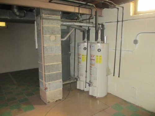 2840 48, Milwaukee WI 53220-2102 exterior