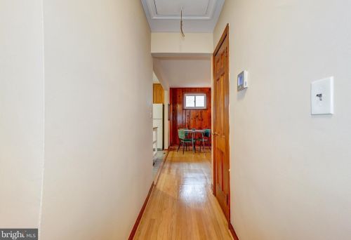 102 Mannakee St, Rockville MD 20850-1914 exterior