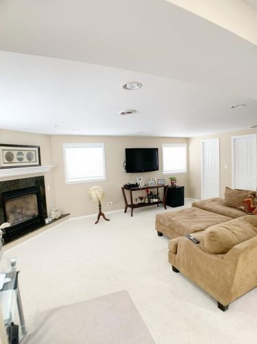 8639 Tripp Ave, Chicago IL 60652-2247 exterior