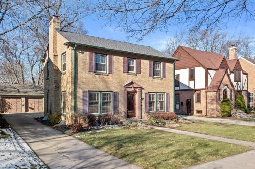 2525 90th St, Milwaukee, WI 53226-1811