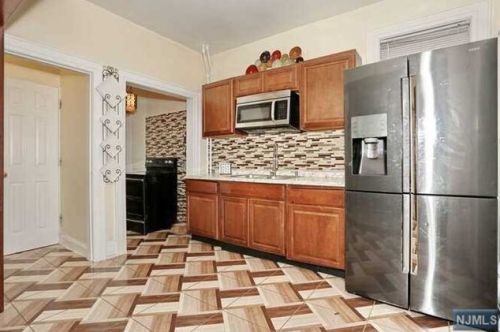 1108 Lorraine Ave, Teaneck NJ 07666-5745 exterior