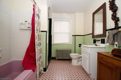 69 Morris St, Dover NJ 07801-4611 exterior