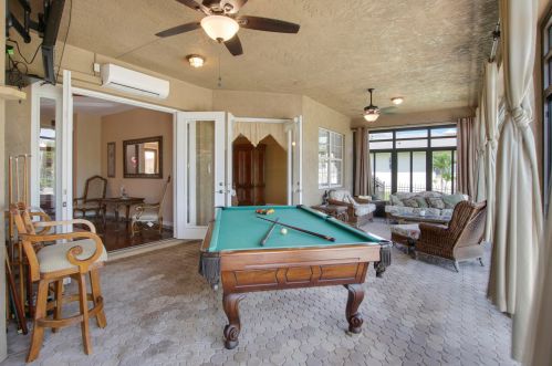 2718 Eagle Dr, Fort Pierce FL 34984-8913 exterior