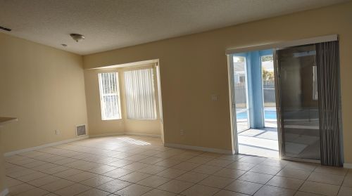 1013 College Park Rd, Fort Pierce FL 34953-5842 exterior