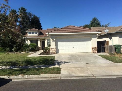 3267 Summer Crk Dr, Turlock CA  95382-9744 exterior