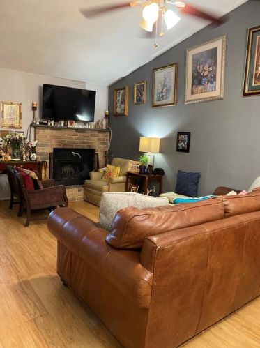 150 Buttercup Ln, Dallas, TX 75217-7260