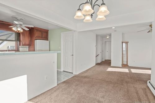 13 Prospect St, Greenwich CT 06830-6820 exterior