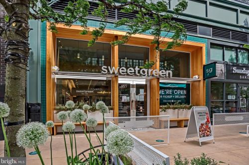 10260 Grosvenor Pl, Rockville MD 20852 exterior