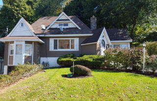 1 Shore Trl, Sparta NJ  07871-1810 exterior