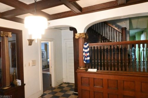 186 9 St, Newark NJ 07107-1925 exterior