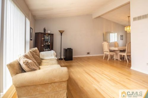 6 Clover St, Old Bridge NJ exterior