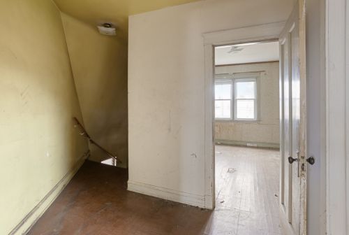 2001 93 St, Chicago IL 60617-4107 exterior