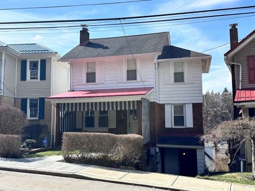 1659 Memorial Dr, Pittsburgh, PA 15216-1841