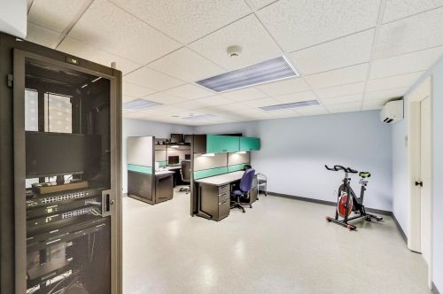 329 Kenmore Ave, Elmhurst IL 60126-3517 exterior