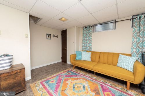 346 Krams Ave, Philadelphia PA 19128-4733 exterior